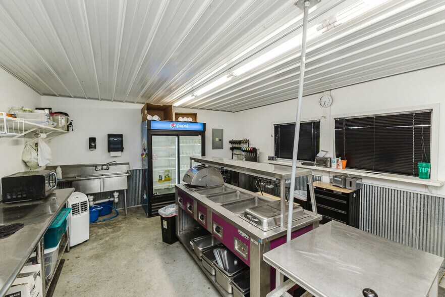 More Photos Of 1663 Georgia Rd, Humboldt Specialty For Sale