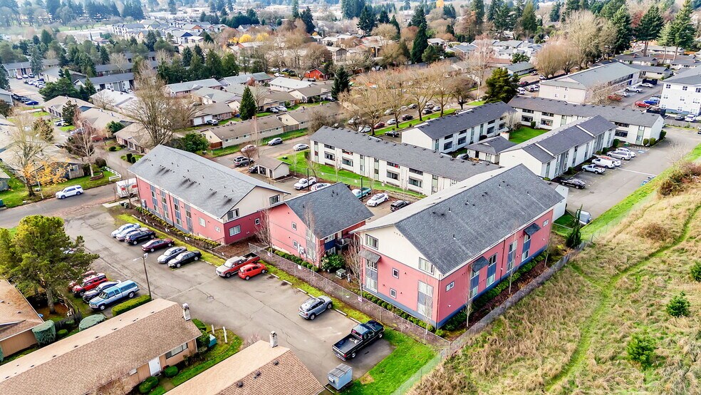More Photos Of 5750 NE 34th St, Vancouver Apartments For Sale