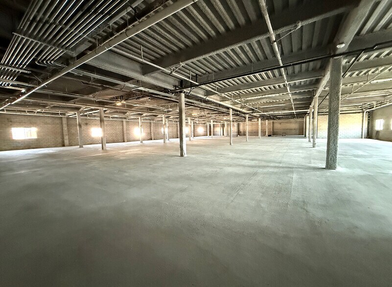 More Photos Of 746-756 Ceres Ave, Los Angeles Warehouse For Lease
