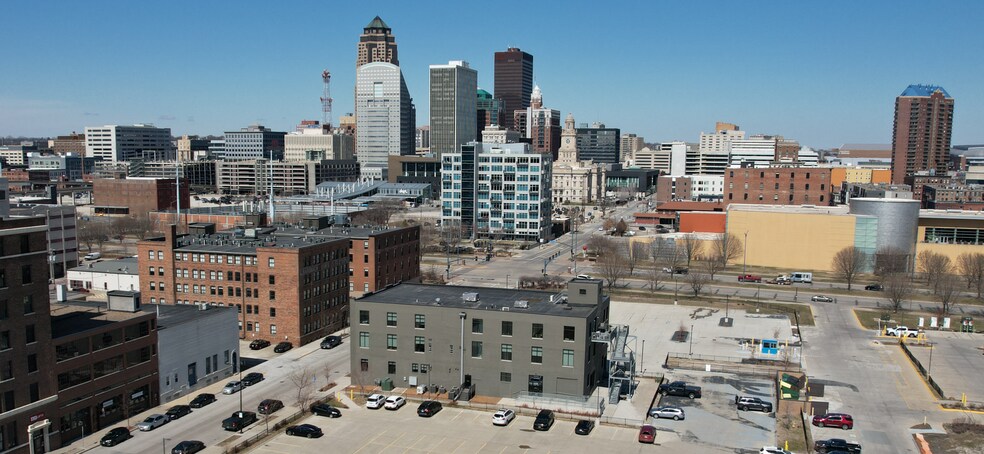 More Photos Of 319 SW 5th St, Des Moines Loft Creative Space For Lease