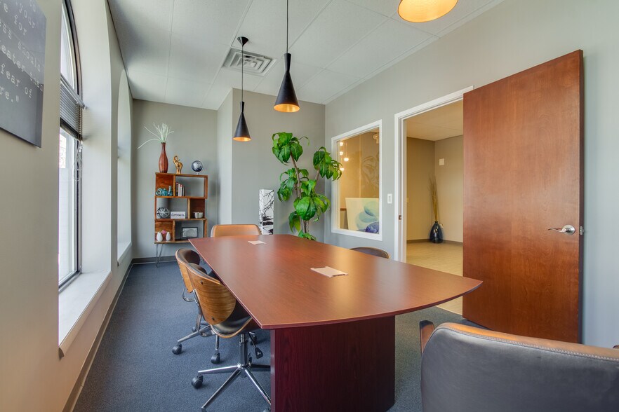 More Photos Of 227-229 S Washington Sq, Lansing Storefront Retail Office For Sale