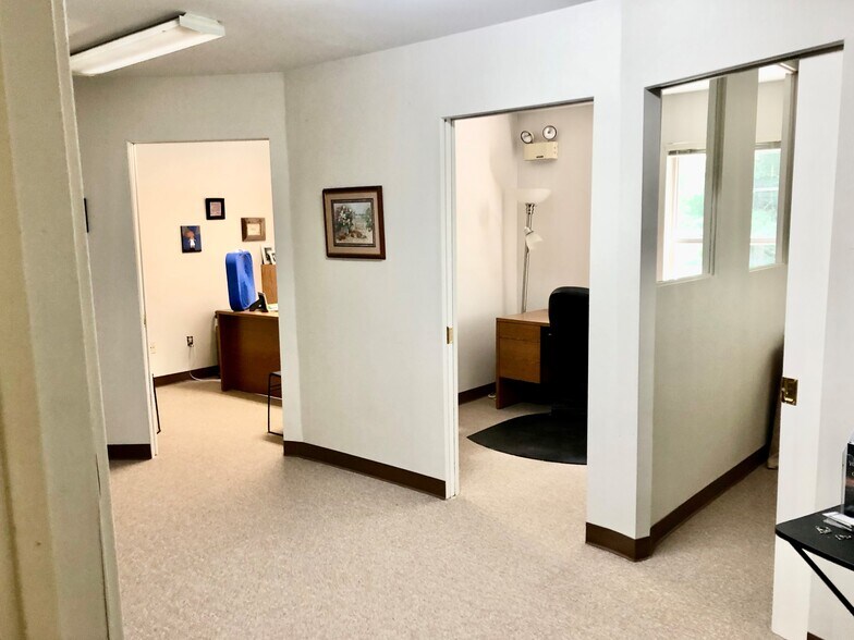 More Photos Of 219 Kent Rd, New Milford Office For Lease