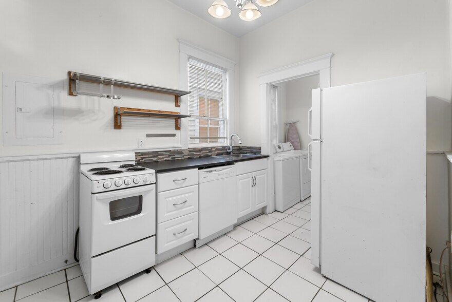 More Photos Of 816-818 Drayton St, Savannah Apartments For Sale