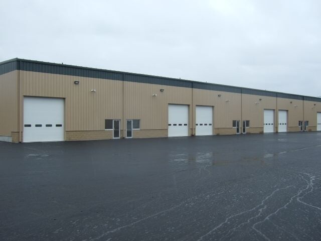 More Photos Of 128 Park St, Beverly Unknown For Lease