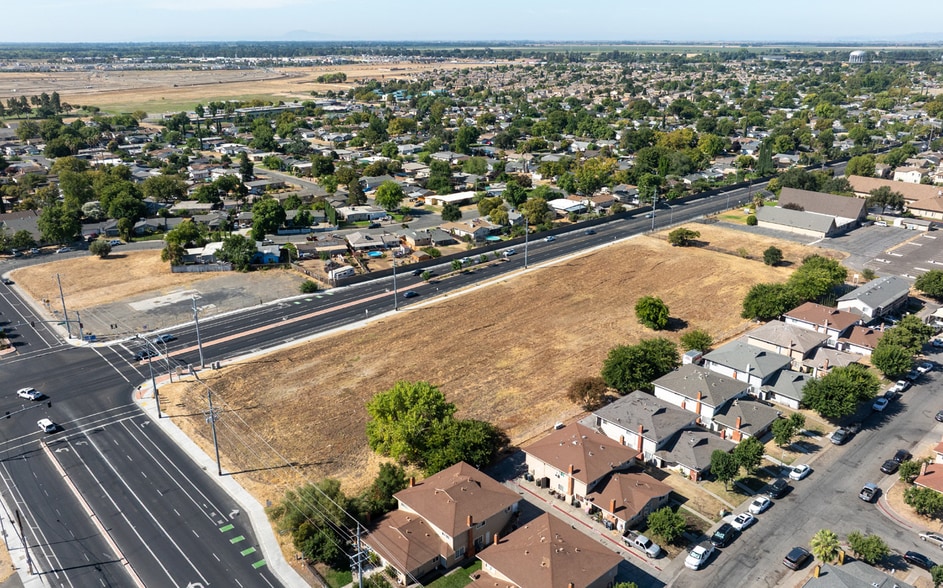 More Photos Of Meadowview & 24th St, Sacramento Land For Sale