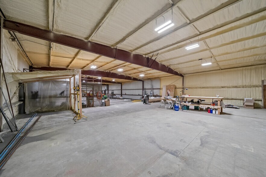 More Photos Of 1422 E Fairview Ave, Nowata Industrial For Sale