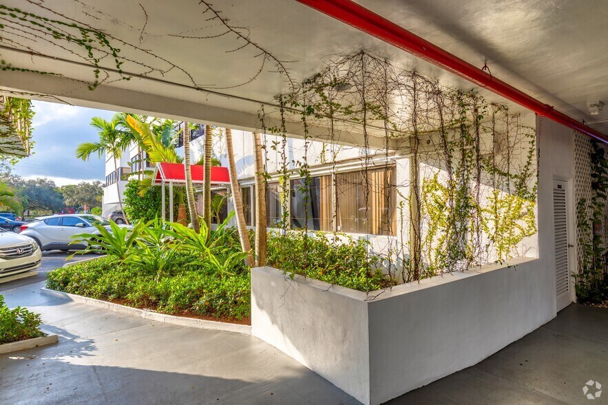 More Photos Of 6950 Cypress Rd, Plantation Loft Creative Space For Lease