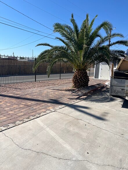 More Photos Of 1323 C St, Las Vegas Multifamily For Sale