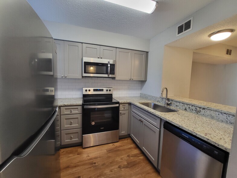 More Photos Of 1357 Kingsley Ave, Orange Park Apartments For Sale