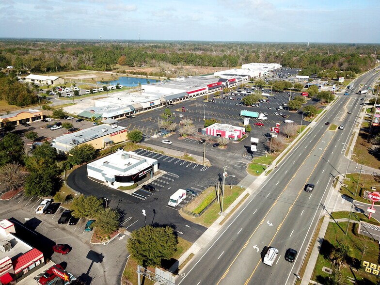 Primary Photo Of 1458 S 6th St, Macclenny Storefront For Lease