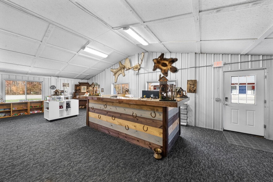 More Photos Of 10422 Cadillac Hwy, Thompsonville Hotel For Sale
