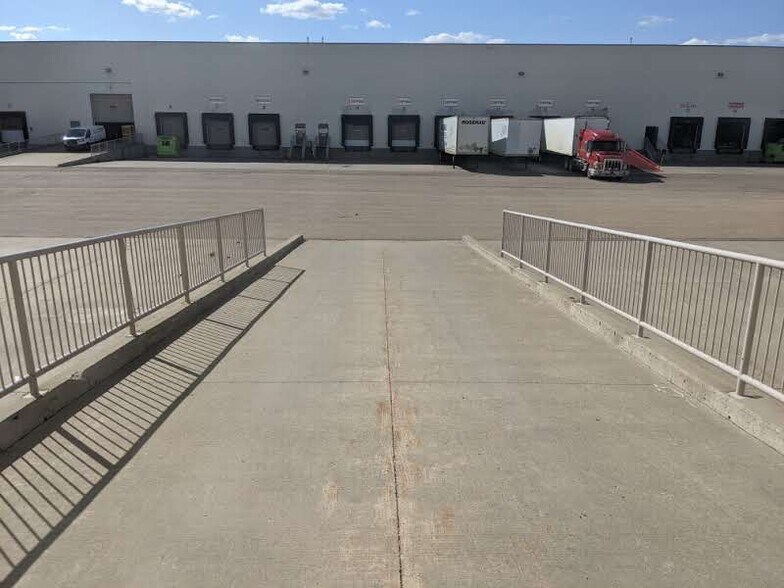 More Photos Of 11404-11540 184th St NW, Edmonton Warehouse For Lease