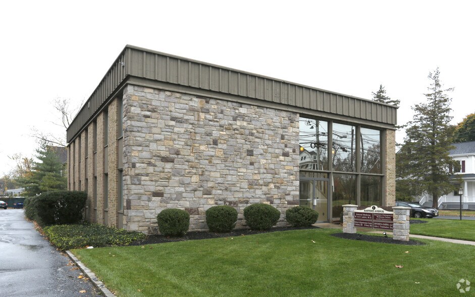 More Photos Of 1 Eastern Ave, Somerville Office For Sale