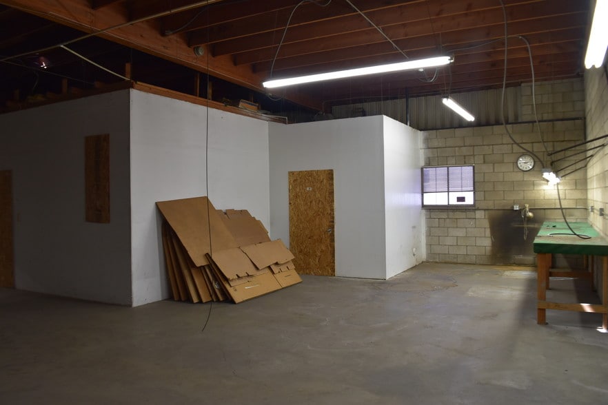 More Photos Of 8981-8983 Rose Ave, Montclair Auto Repair For Sale
