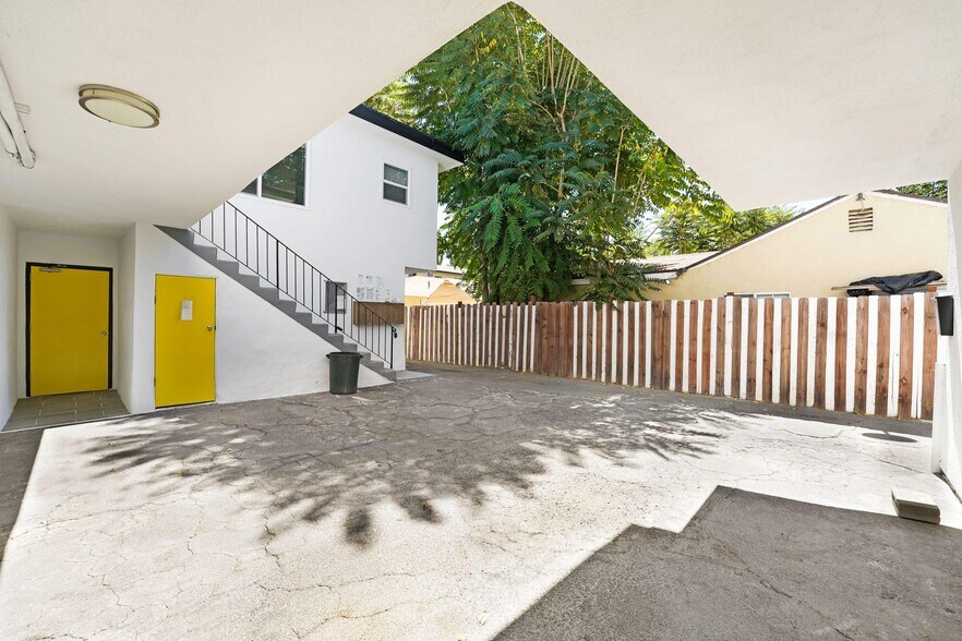 More Photos Of 6626 Darby Ave, Reseda Apartments For Sale