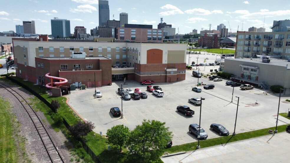 More Photos Of 1420 Cuming St, Omaha Hotel For Lease