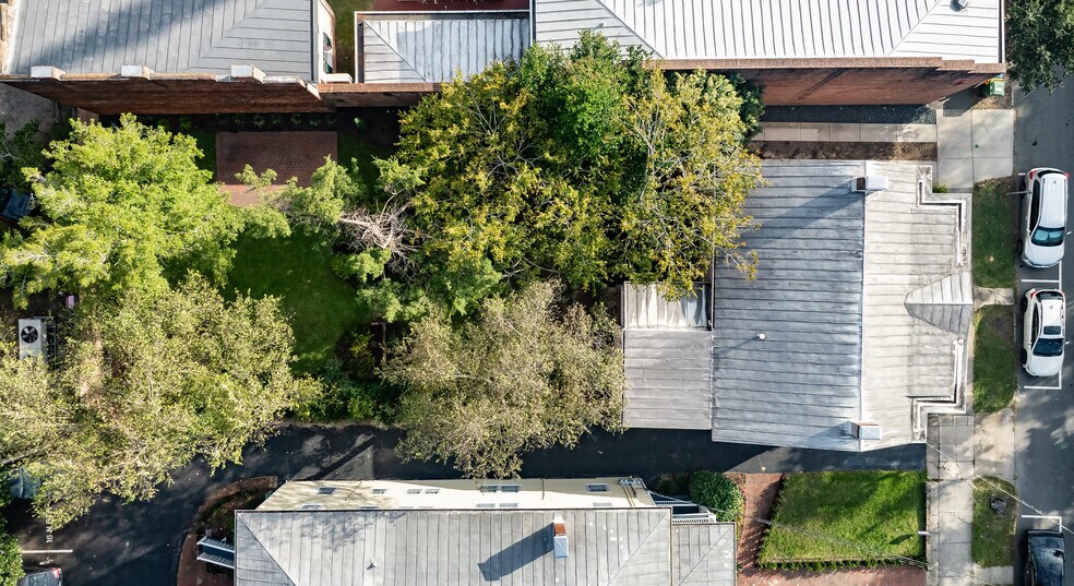 More Photos Of 12 N 5th Ave, Wilmington Office Residential For Sale