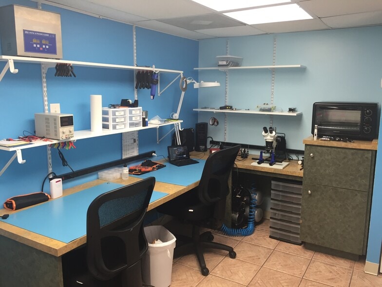 More Photos Of 11923 E Dr Martin Luther King Jr Blvd, Seffner Freestanding For Lease