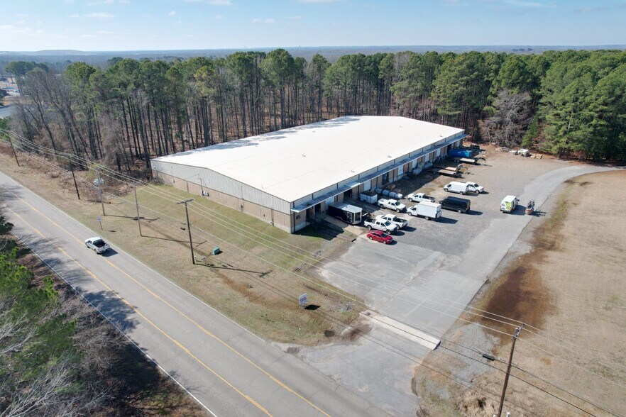 More Photos Of 1000 N Redmond Rd, Jacksonville Warehouse For Sale