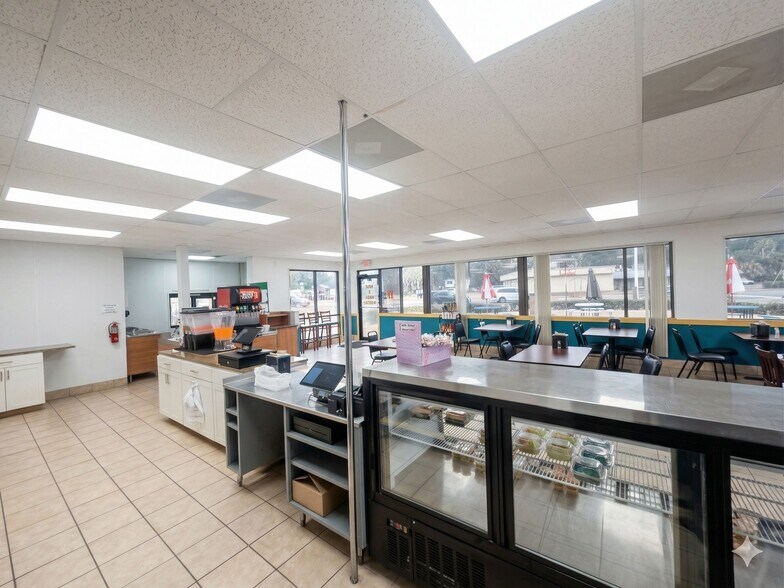 More Photos Of 9343 Lem Turner Rd, Jacksonville Fast Food For Sale