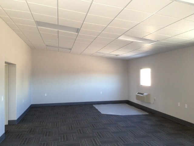 More Photos Of 4562 E Mallory Cir, Mesa Airplane Hangar For Lease