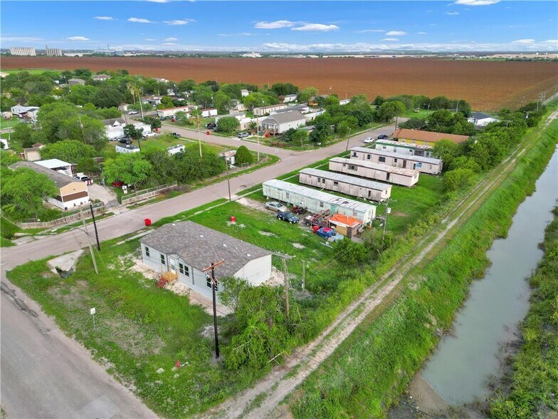 More Photos Of John Wayne Dr, Robstown Land For Sale