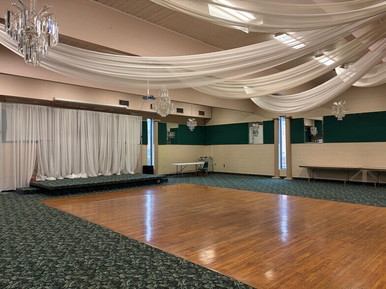 More Photos Of 2326 N Monroe St, Monroe Specialty For Lease