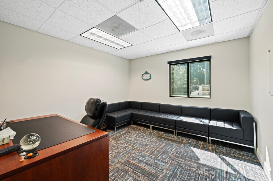 More Photos Of 2233 Commerce Pky, Weston Office For Sale
