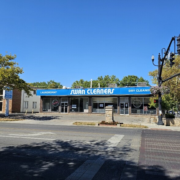 Primary Photo Of 2774-2776 E Main St, Columbus Storefront Retail Office For Lease