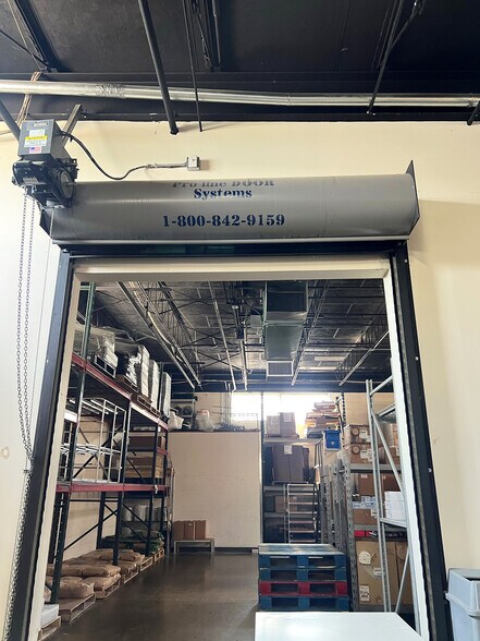 More Photos Of 2480-2490 S Wolf Rd, Des Plaines Manufacturing For Sale