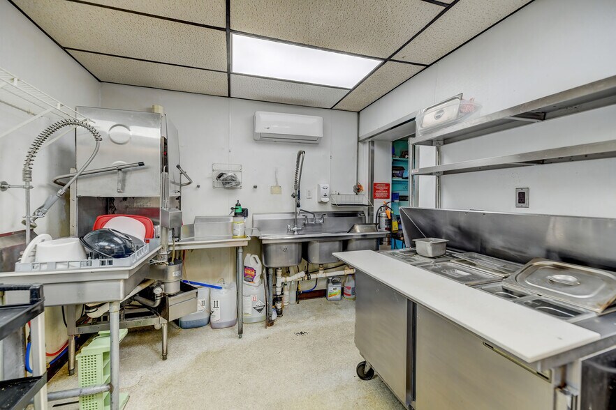 More Photos Of 430 W 3rd St, Nescopeck Restaurant For Sale