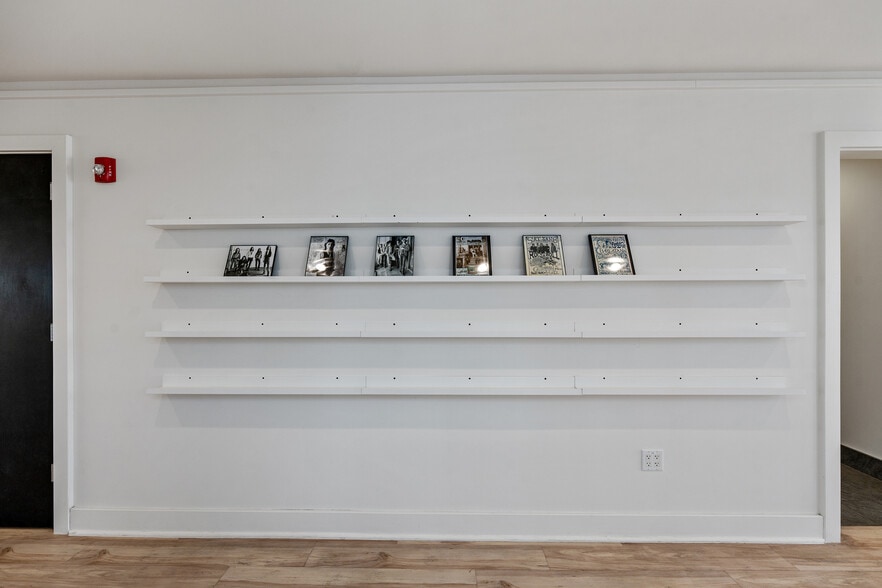 More Photos Of 320 Judah St, San Francisco Loft Creative Space For Lease