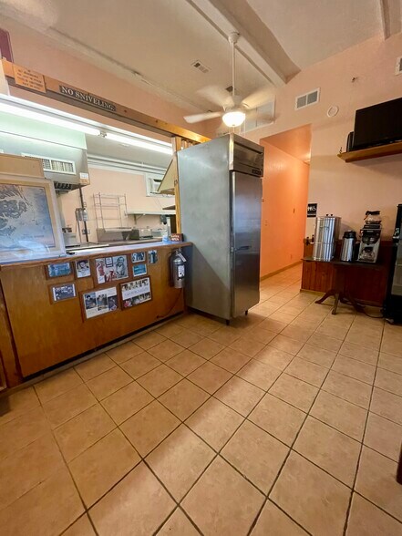 More Photos Of 25202 Island Pines Dr, Waves Restaurant For Sale