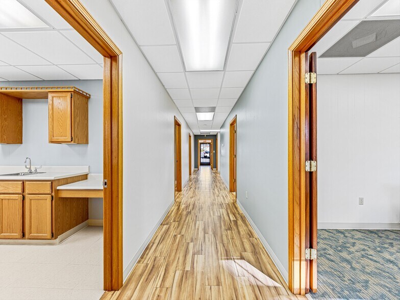 More Photos Of 2159 Hendersonville Rd, Arden Medical For Lease