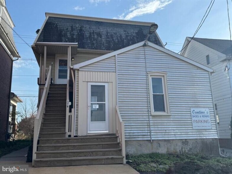 More Photos Of 37 W Main St, Dallastown Flex For Sale