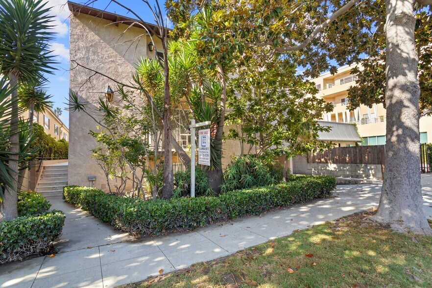 More Photos Of 1518 10th St, Santa Monica Apartments For Sale