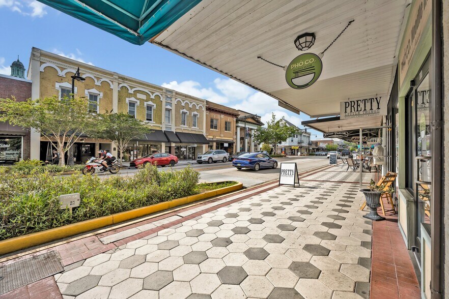 More Photos Of , Deland Unknown For Sale