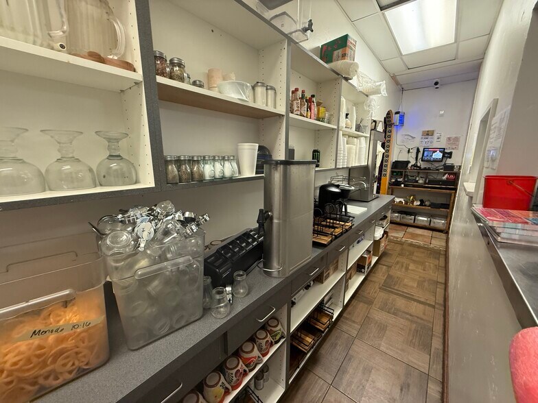 More Photos Of 109 E Corpening Ave, La Mesa Restaurant For Sale