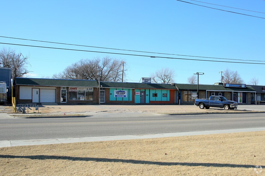 More Photos Of 716-720 N Sheridan Rd, Tulsa Unknown For Lease