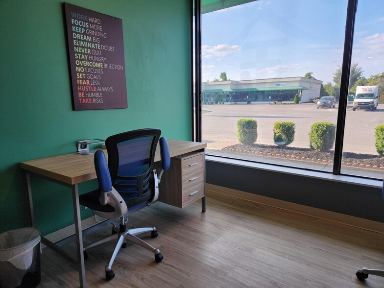 More Photos Of 1630 S Church St, Murfreesboro Storefront Retail Office For Lease