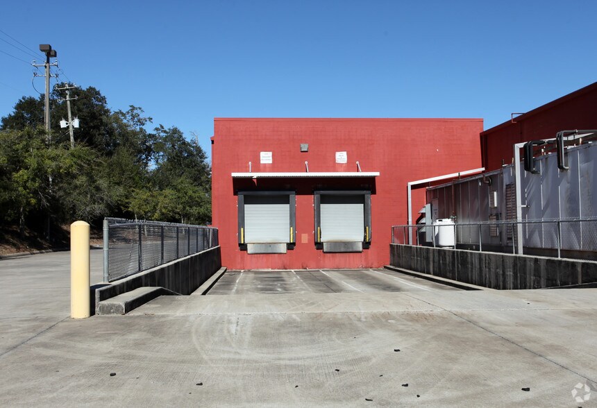 More Photos Of 5975 Mobile Hwy, Pensacola Freestanding For Lease