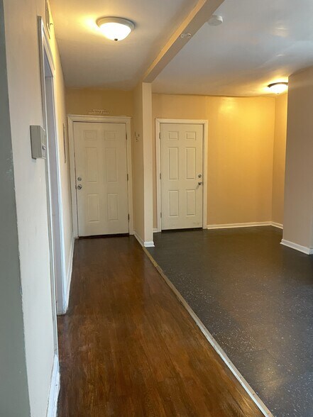 More Photos Of 1818 W 78th St, Chicago Apartments For Sale