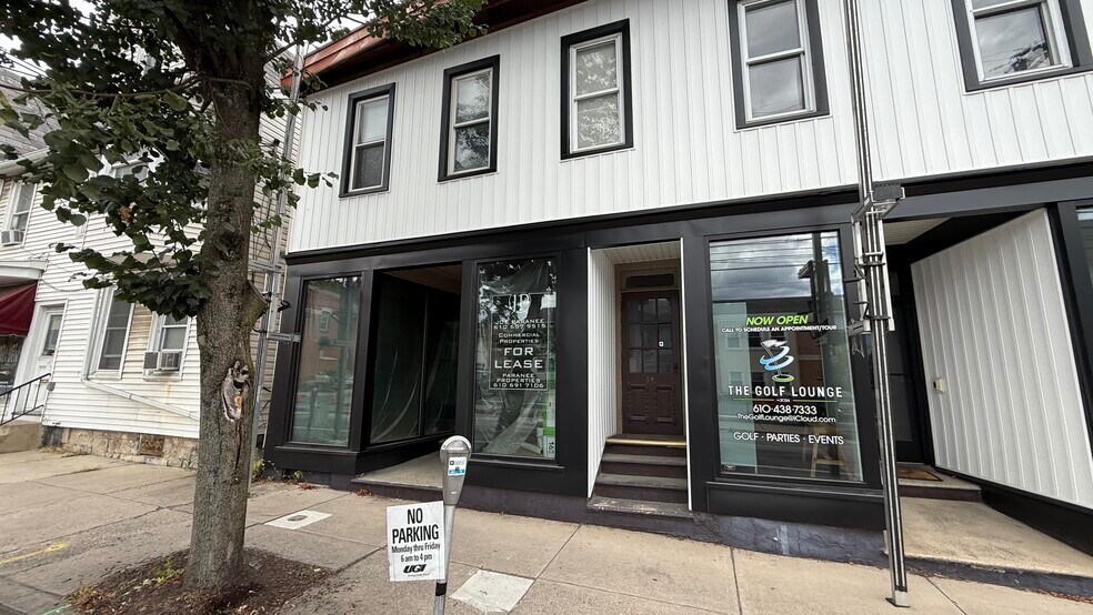 More Photos Of 39 Belvidere St, Nazareth Storefront Retail Residential For Lease