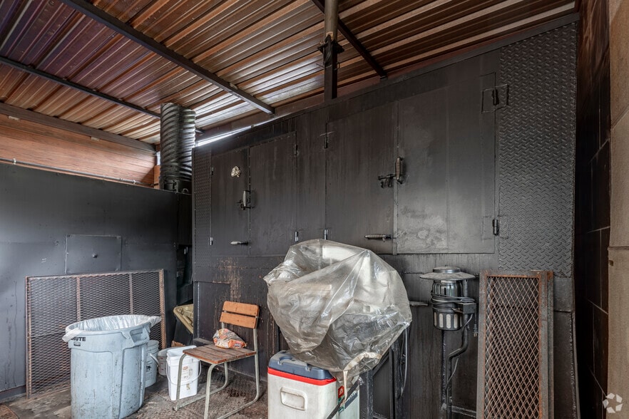 More Photos Of 18745 Redland Rd, San Antonio Restaurant For Sale