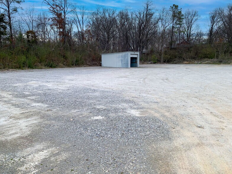 Primary Photo Of 909 Broad St, Cookeville Land For Lease