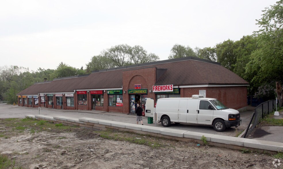 More Photos Of 350 Davis Dr, Newmarket Storefront Retail Office For Lease