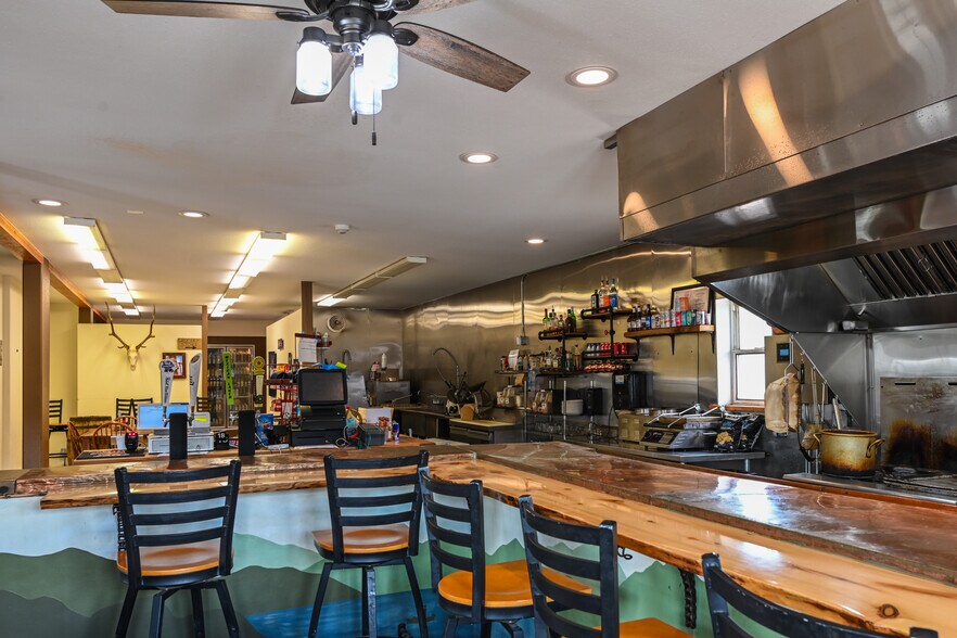 More Photos Of 228 Elcho Ave, Crested Butte Service Station For Sale