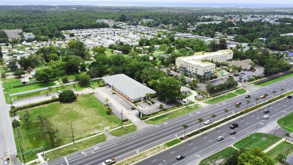 More Photos Of 11031 US Hwy 19 N, Port Richey Medical For Lease