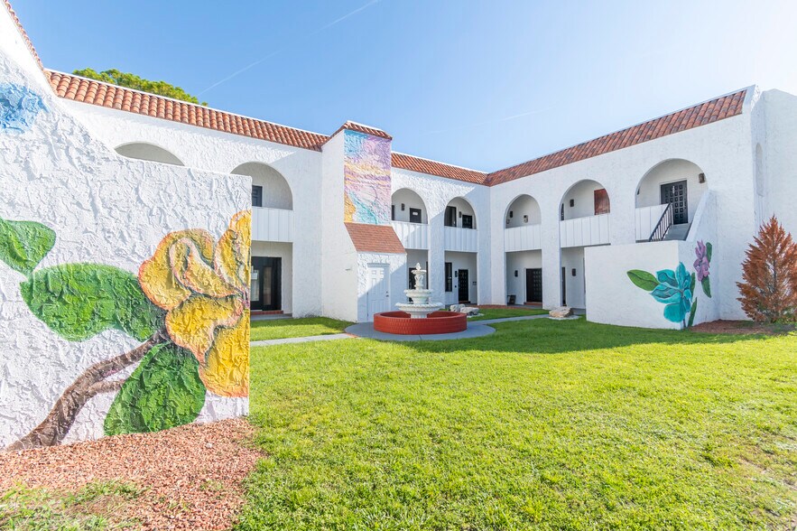 More Photos Of 6710 Embassy Blvd, Port Richey Medical For Lease