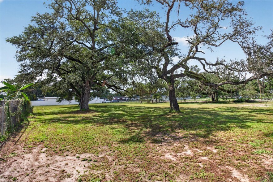 More Photos Of 5311 COLUMBUS, Tampa Land For Sale